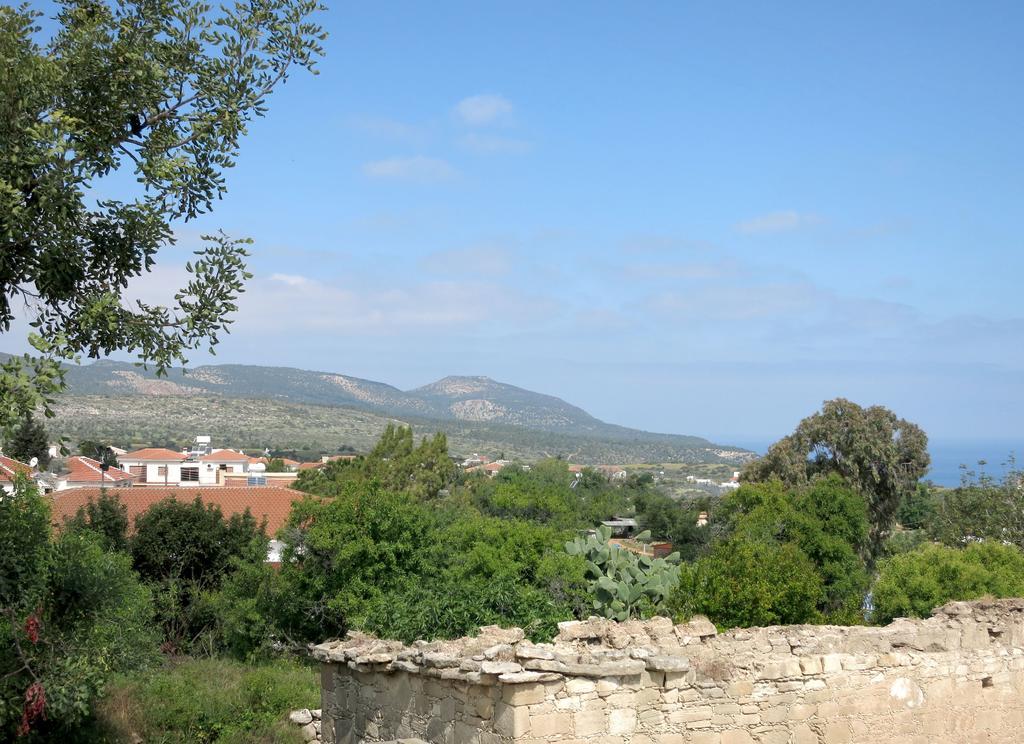 Simona Stone House Vila Polis Quarto foto